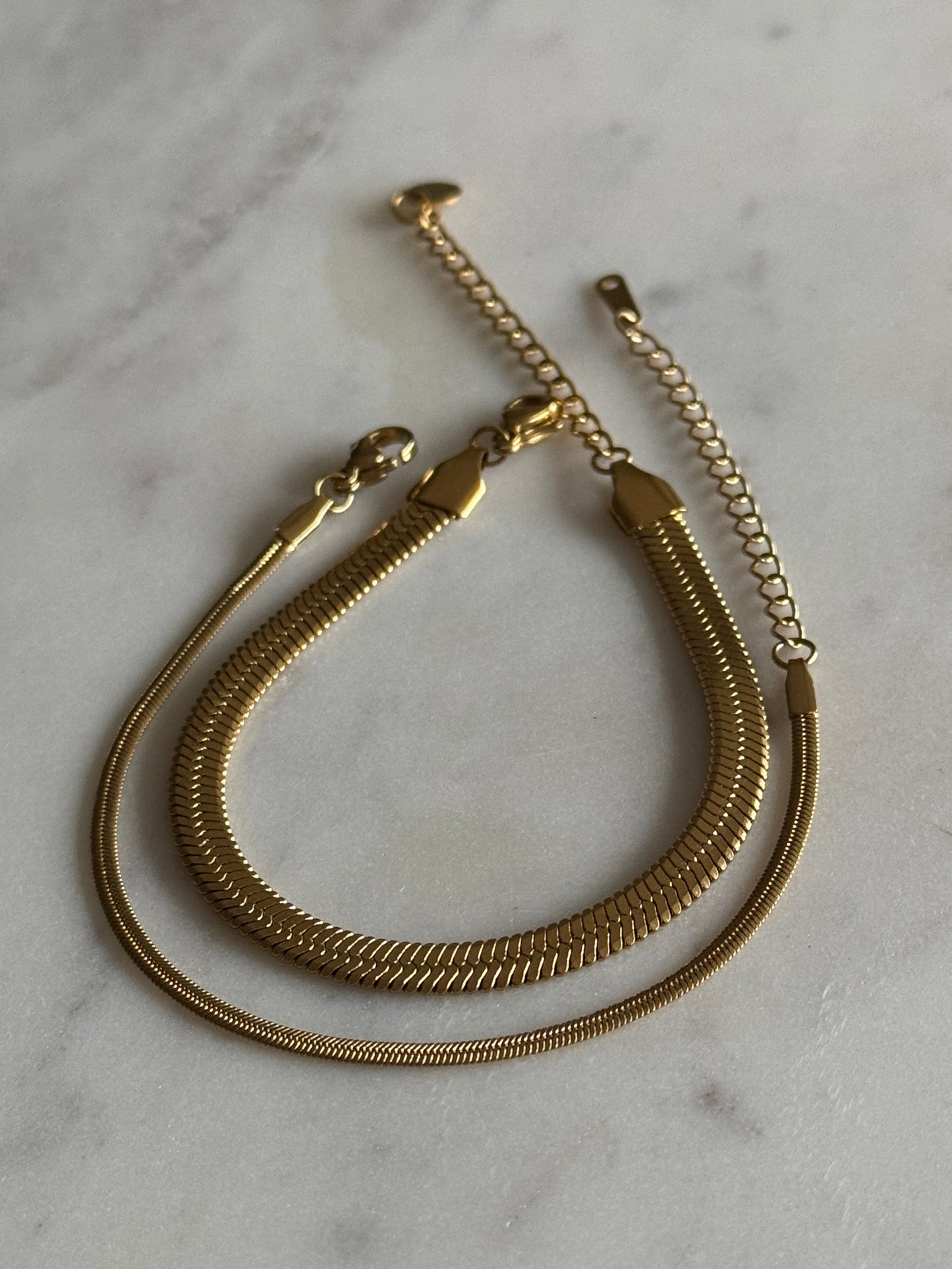 Golden Bold Snake Armband