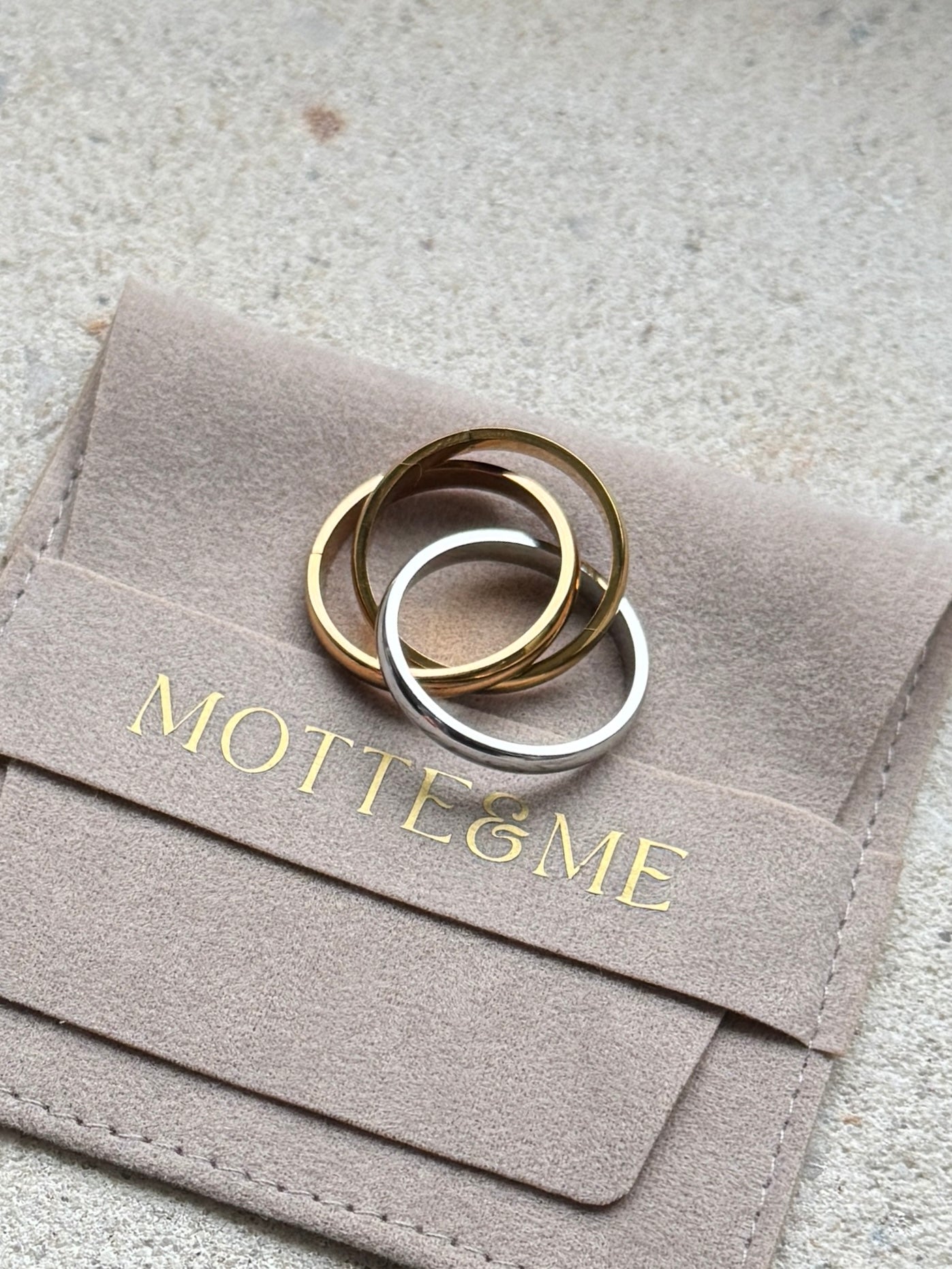 Trias Ring