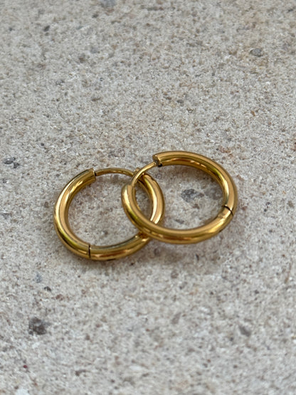 Golden Basic Hoops Medium